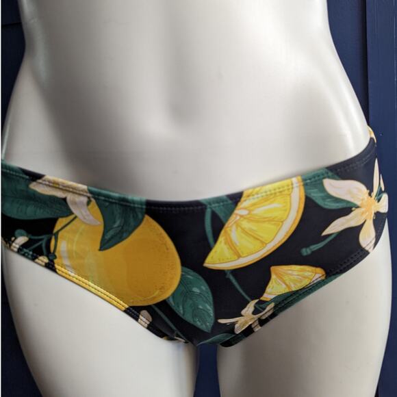 Shein Lemon Print Bandeau Bikini New Small - Picture 6 of 8